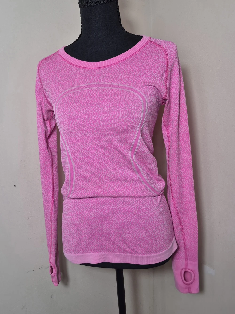Lululemon Swiftly Tech Long Sleeve Crew Shirt pink Size 6